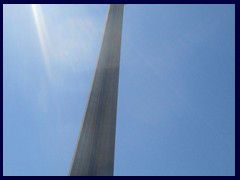 Toronto Bus Tour 236  - CN Tower, worlds tallest structure for 34 years